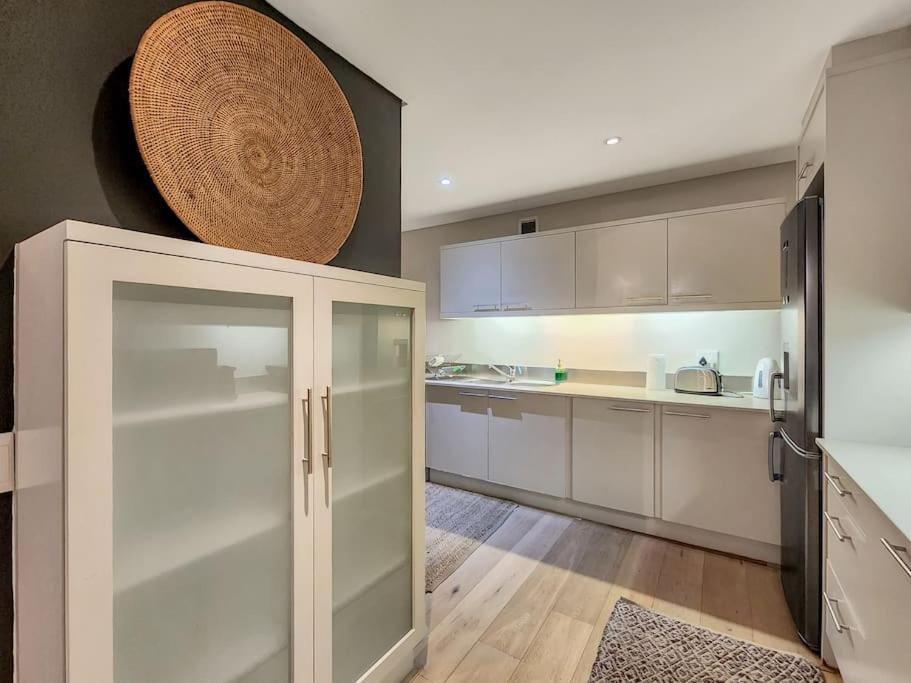 Ferienwohnung Cozy And Stylish With Exceptional Views! Kapstadt Exterior foto